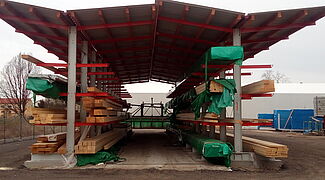 Estante cantilever com telhado