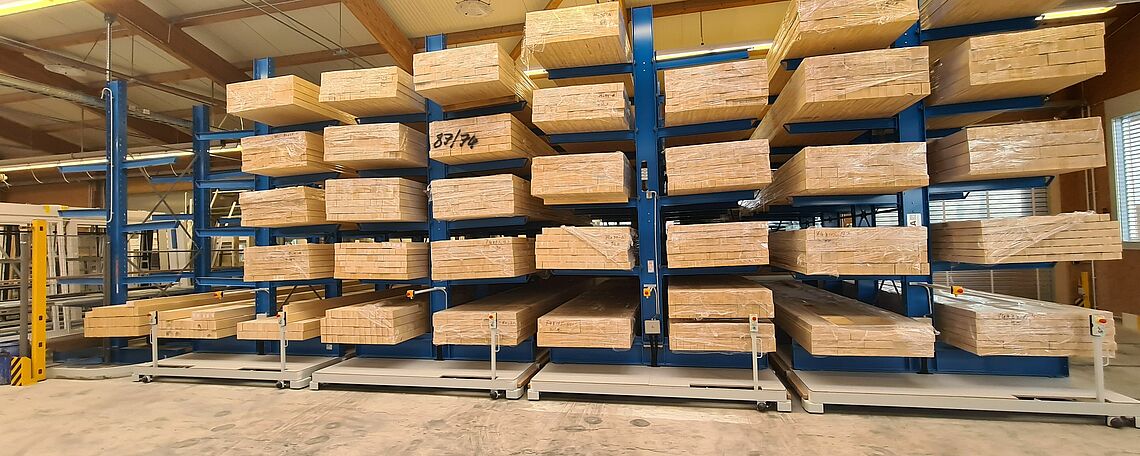 Estantes cantilever móveis